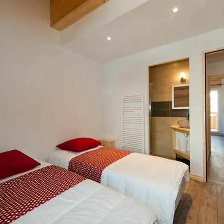 Chalet In Les Menuires By Les Trois Vallees Saint-Martin-de-Belleville